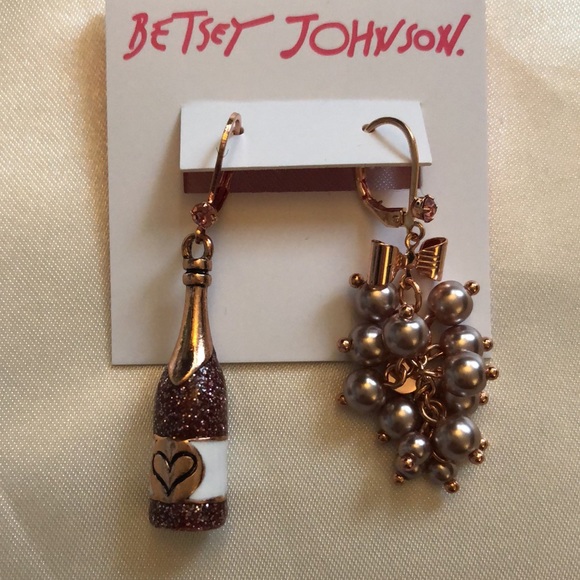 Betsey Johnson Rose Gold Tone Champagne & Grape Bunch Mismatch Drop Earrings - Picture 5 of 11